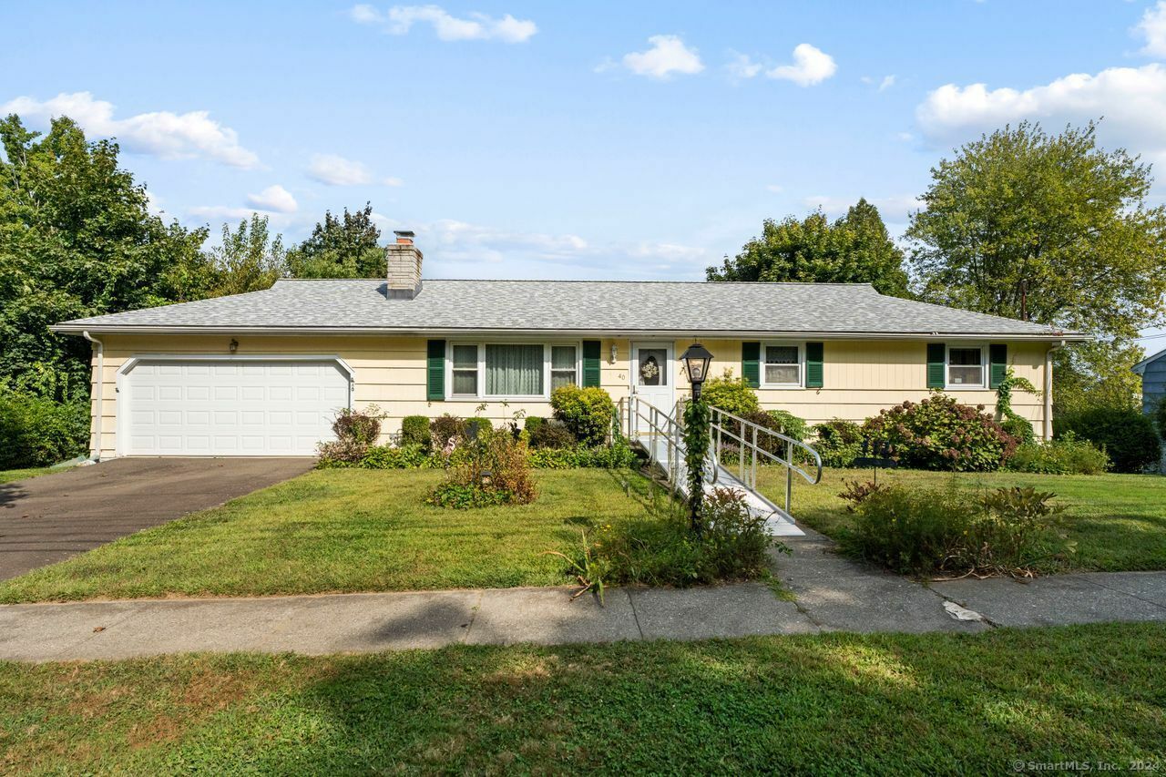 Property Photo:  40 Valley View Road  CT 06614 