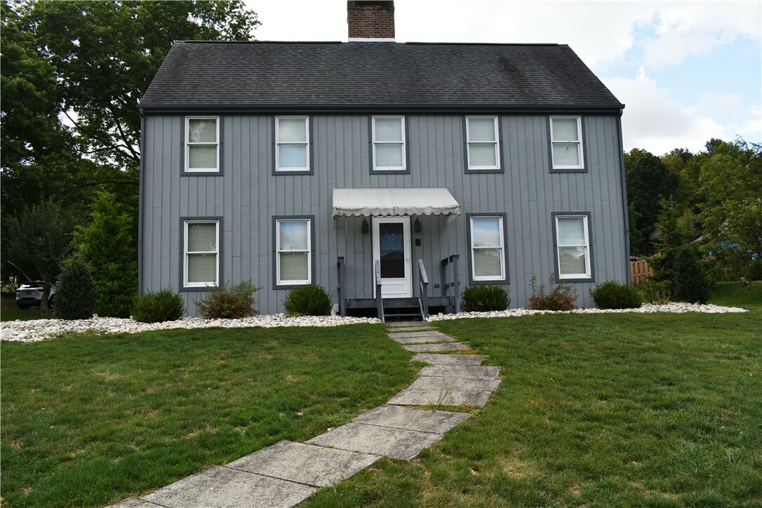 Property Photo:  306 Bridlewood Dr  PA 15601 