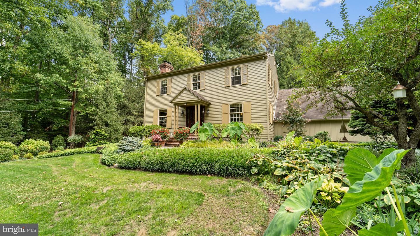 Property Photo:  473 Thornton Road  PA 19373 