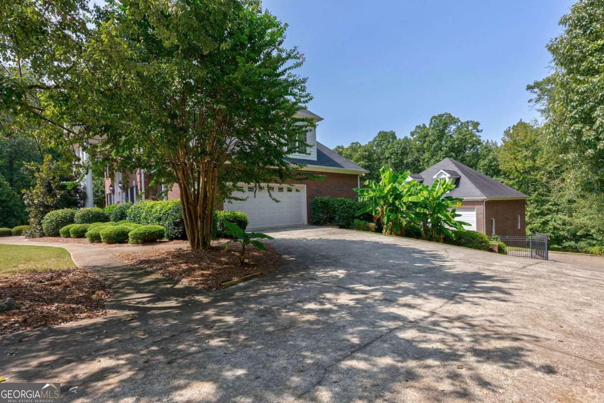 Property Photo:  1120 Lexington Court  GA 30621 