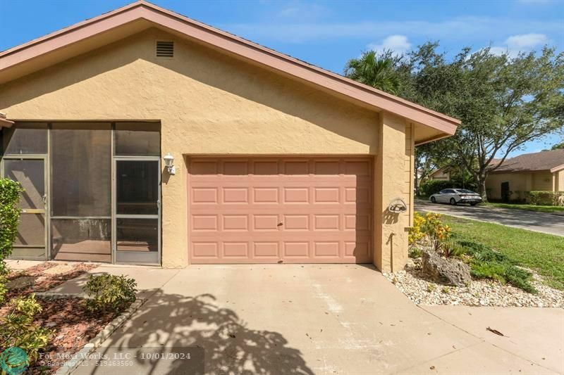 Property Photo:  4373 Acacia Cir  FL 33066 