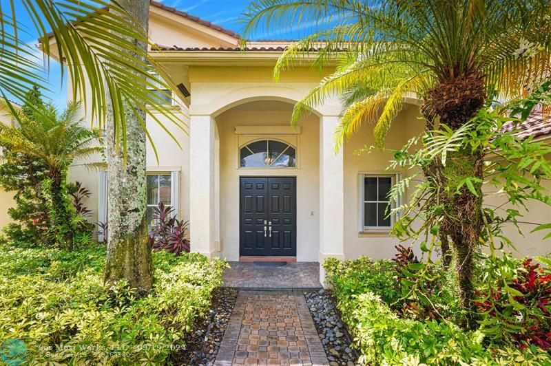 1642 Victoria Pointe Cir  Weston FL 33327 photo