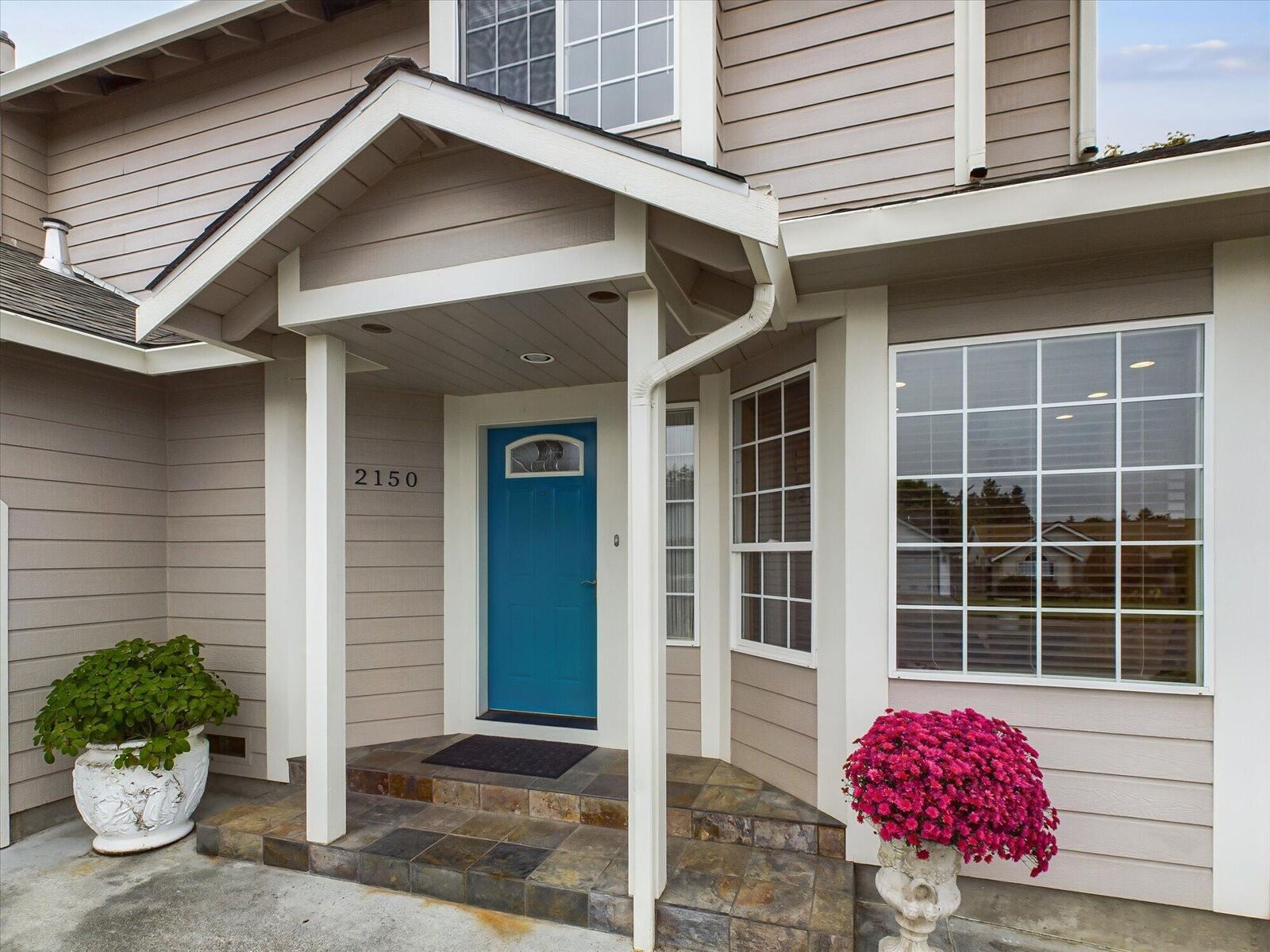Property Photo: 2150 Quaker Street CA 95501