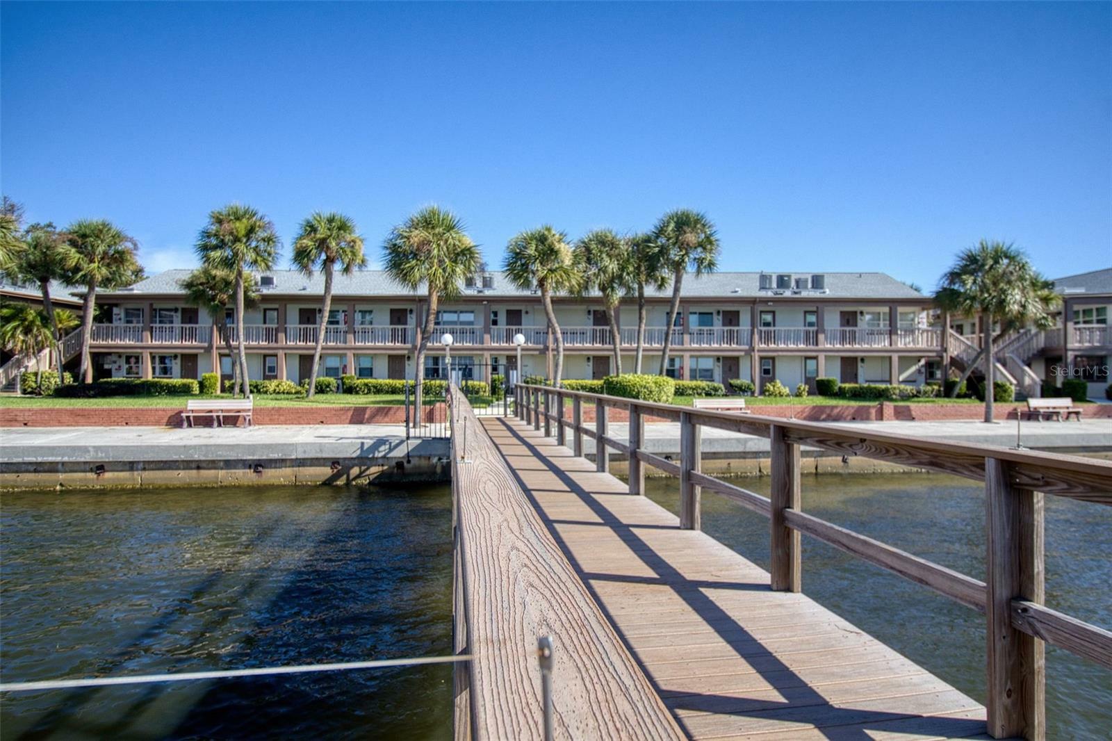 Property Photo:  650 Pinellas Point Drive S 101  FL 33705 