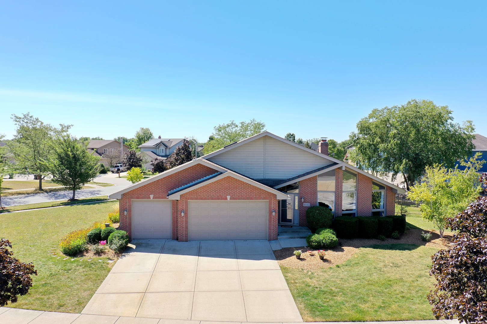 Property Photo:  19330 Fane Court  IL 60487 