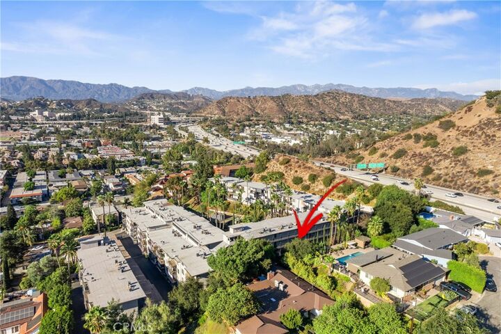 Property Photo:  1517 E Garfield Avenue 77  CA 91205 