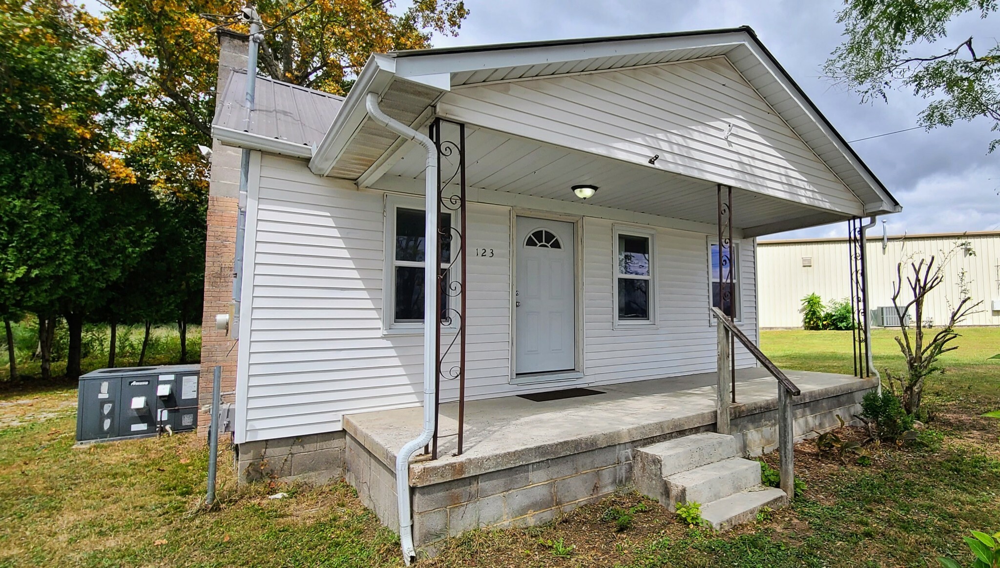 Property Photo:  123 Woodbury Hwy  TN 37355 