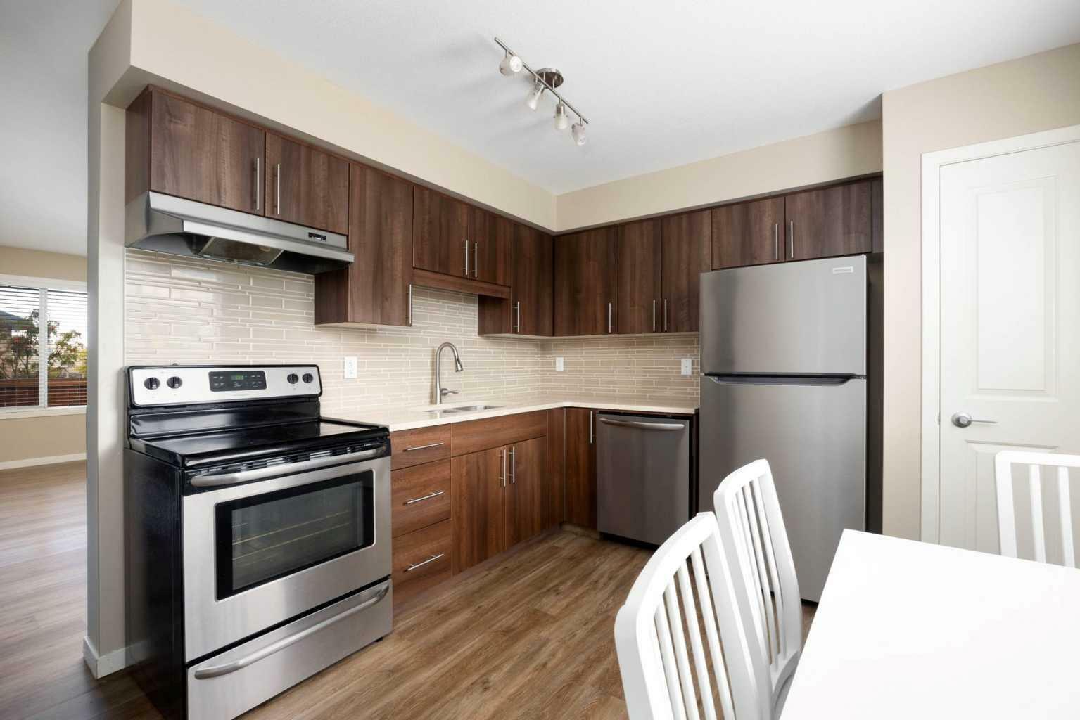 Property Photo:  711 Beaconhill Drive 27  AB T9H 3R5 