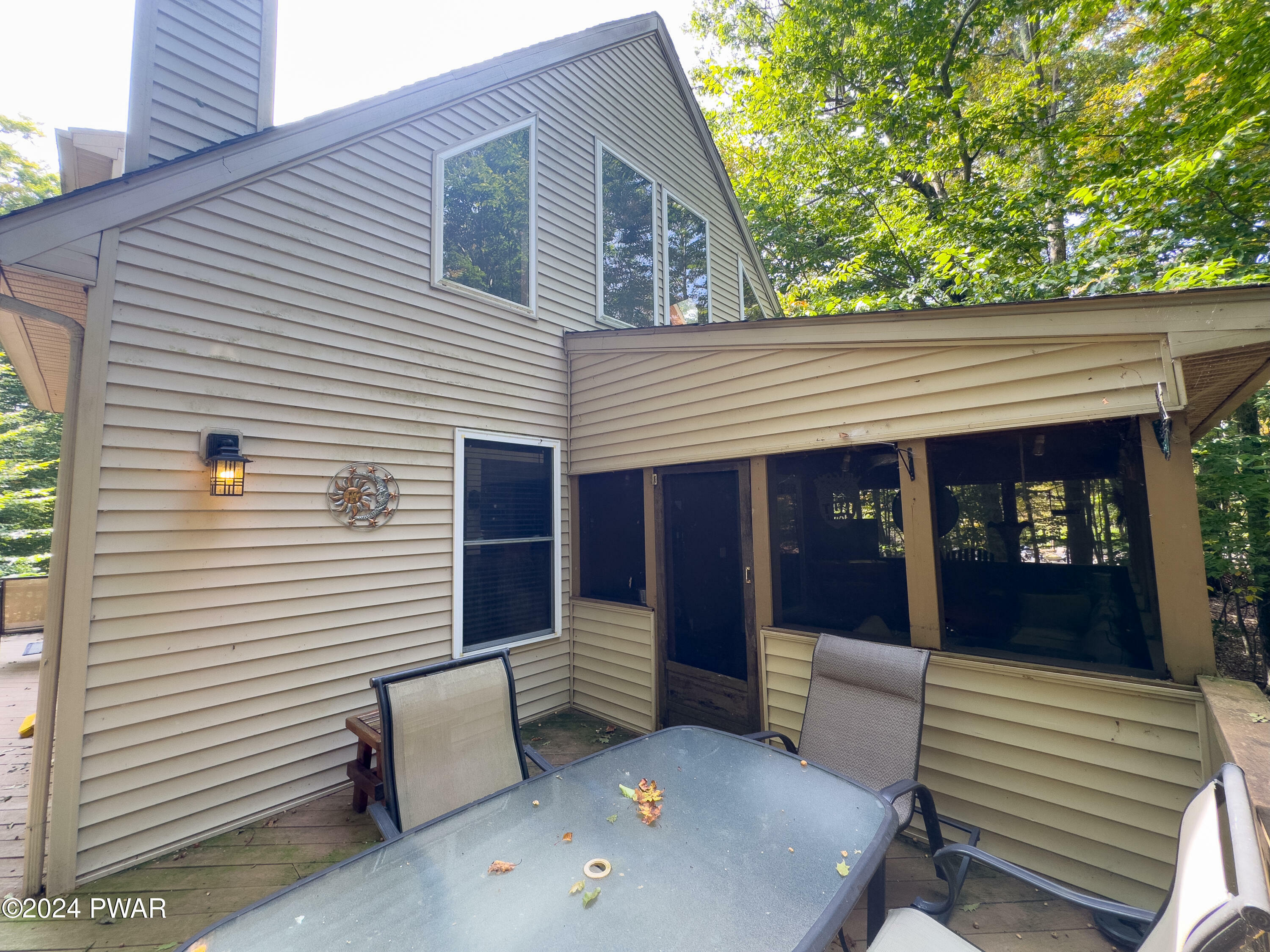 Property Photo:  4224 Chestnuthill Drive  PA 18436 