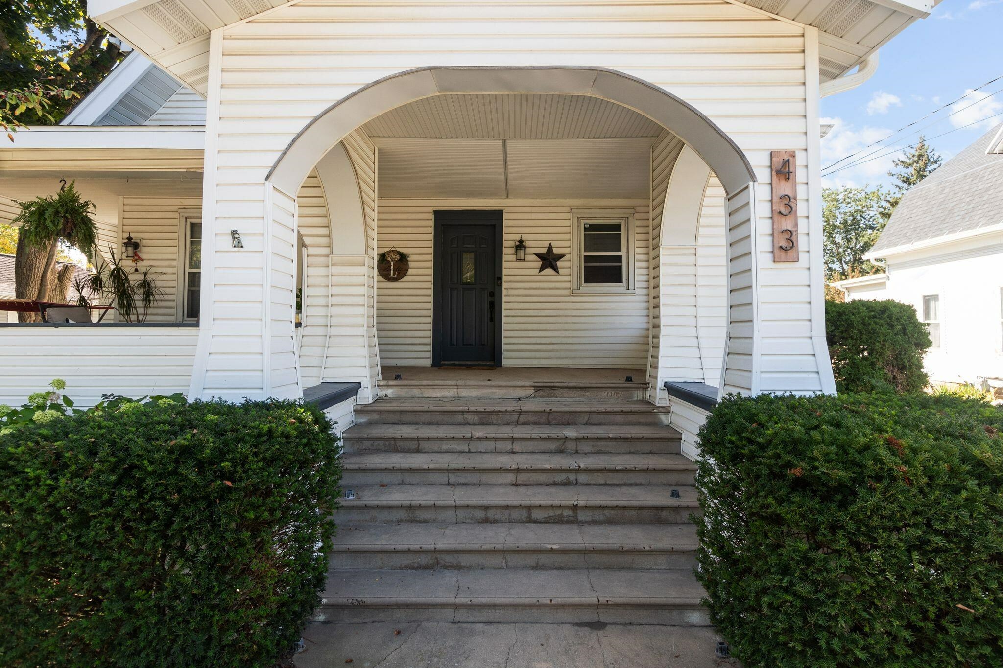 Property Photo:  433 S Nash Street  WI 54944 