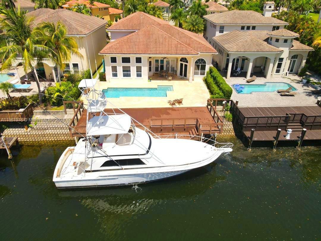 Property Photo: 1486 Commodore Way FL 33019