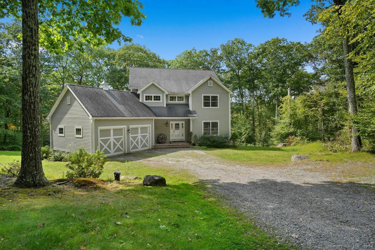 Property Photo:  6 Bobcat Lane  CT 06754 