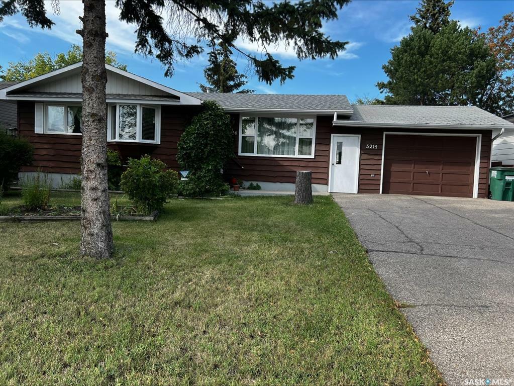 Property Photo:  3214 Milton Street  SK S7L 3X4 