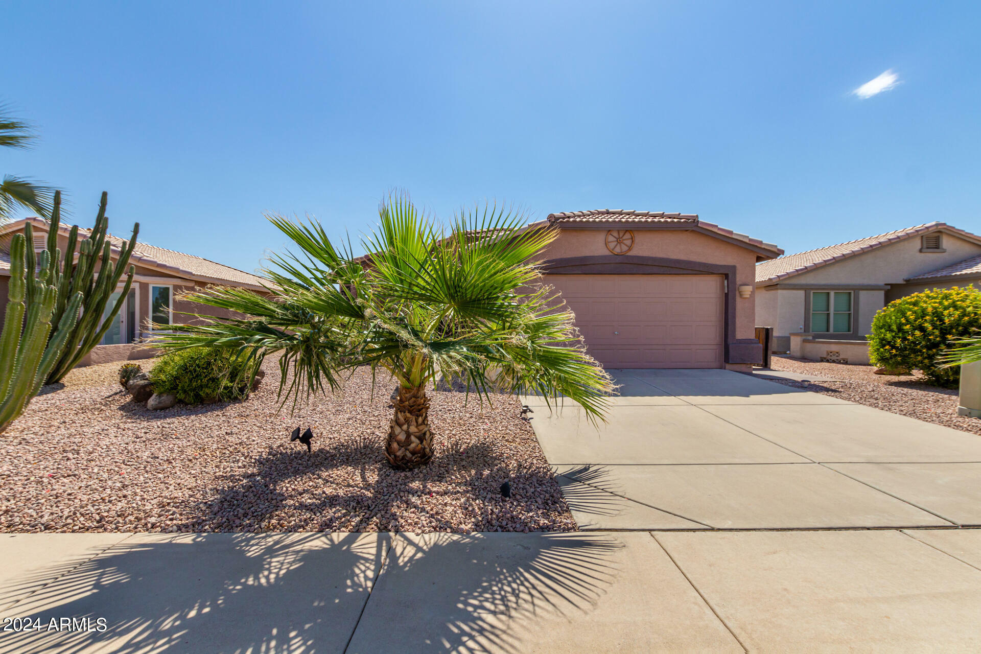 Property Photo:  1373 E Cherry Hills Drive  AZ 85249 