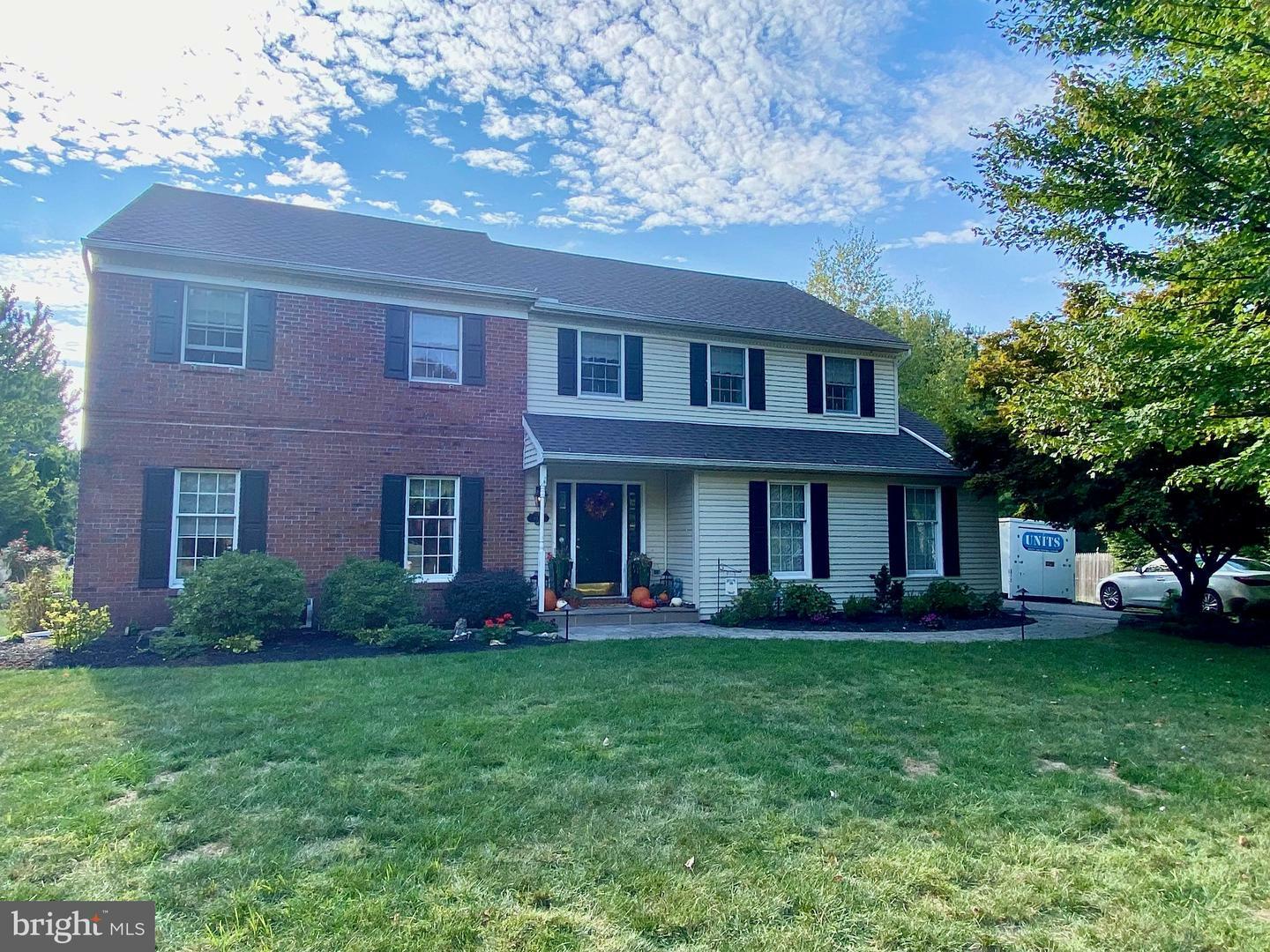 Property Photo:  1921 Duffield Court  PA 18103 