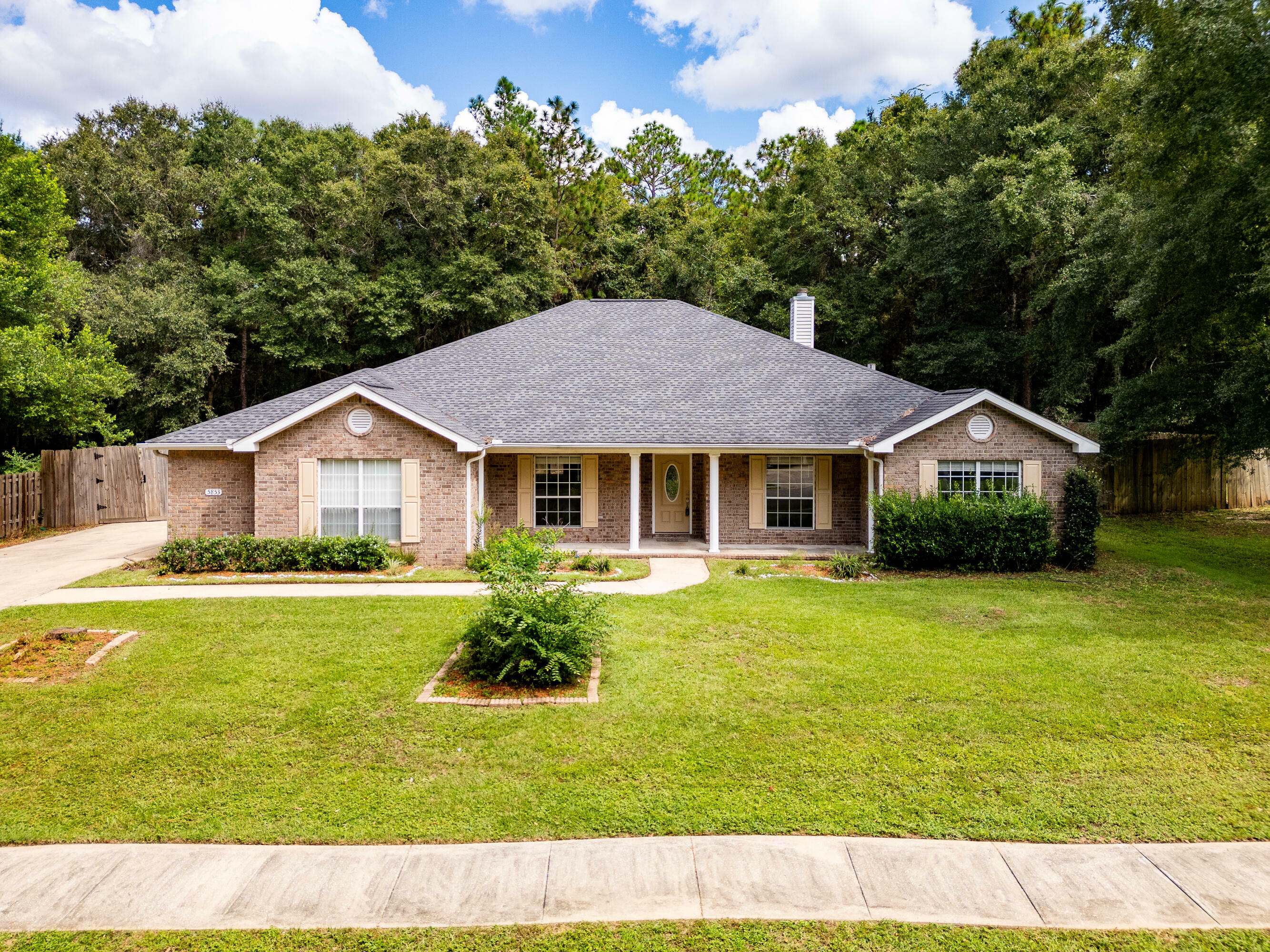 5853 Saratoga Drive  Crestview FL 32536 photo