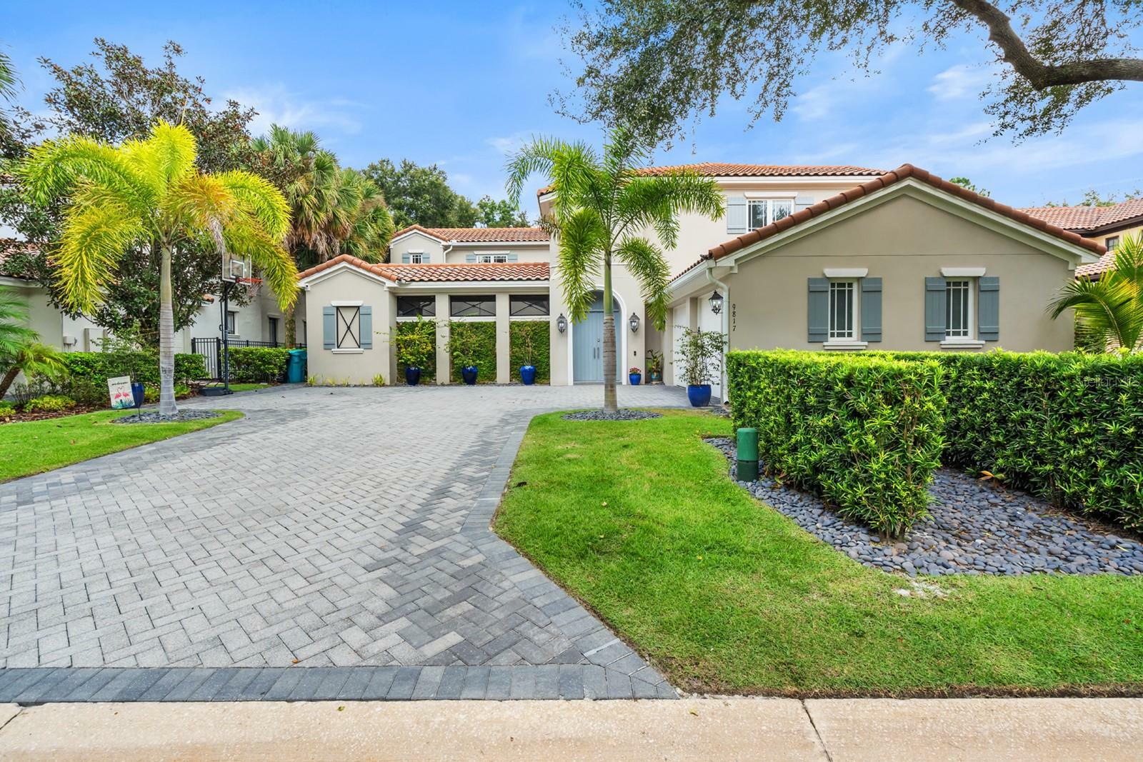 Property Photo:  9817 Covent Garden Drive  FL 32827 