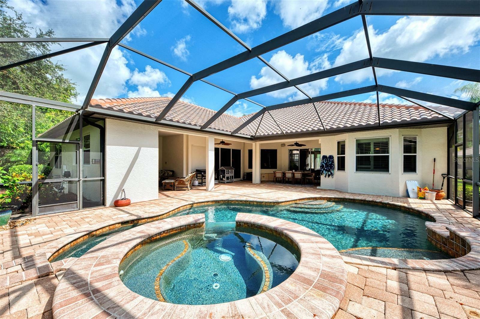 Property Photo:  3848 Royal Hammock Boulevard  FL 34240 