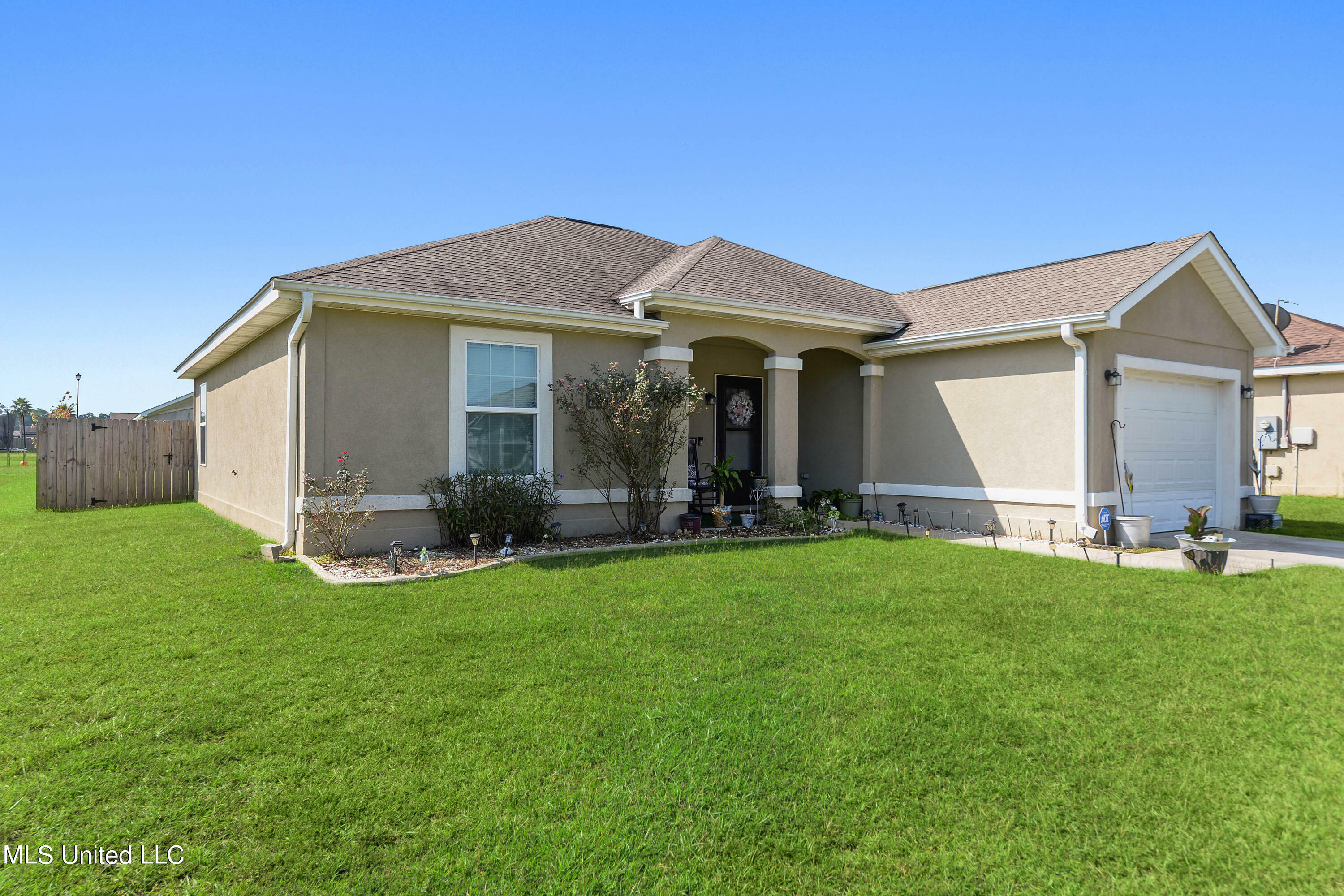 Property Photo:  13350 Willow Oak Circle  MS 39503 