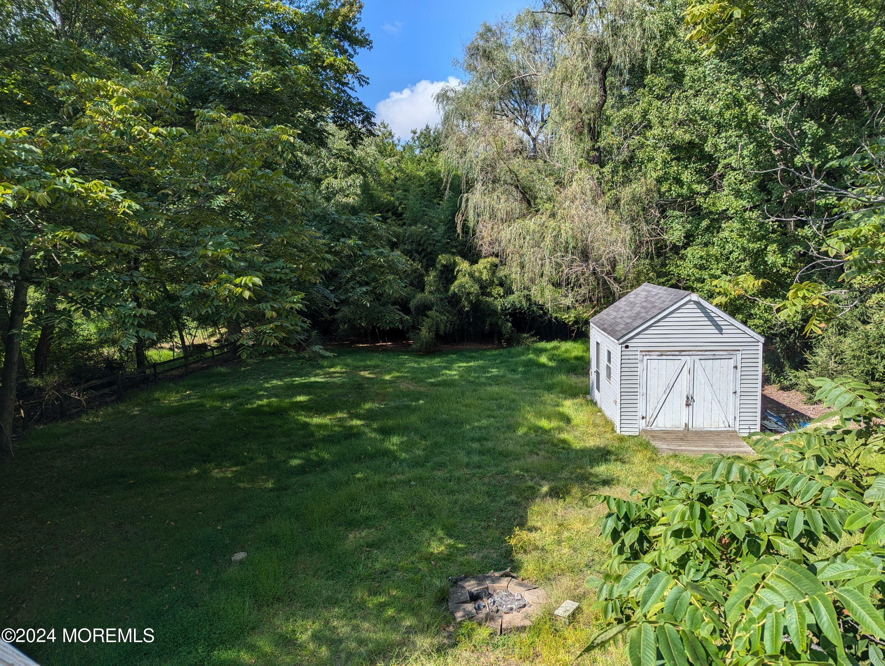 Property Photo:  20 Silvers Road  NJ 07746 