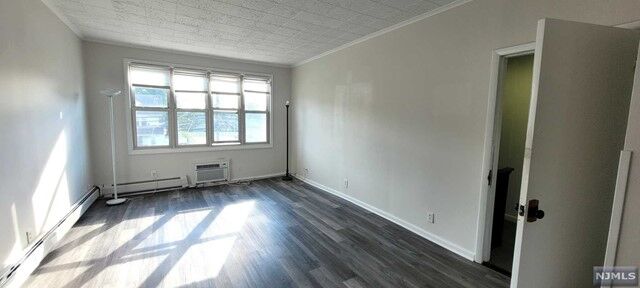 Property Photo:  351 Lake Avenue 2  NJ 07071 