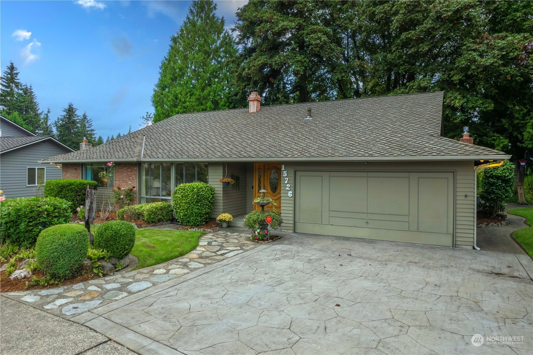 Property Photo:  15726 SE 168th Street  WA 98058 