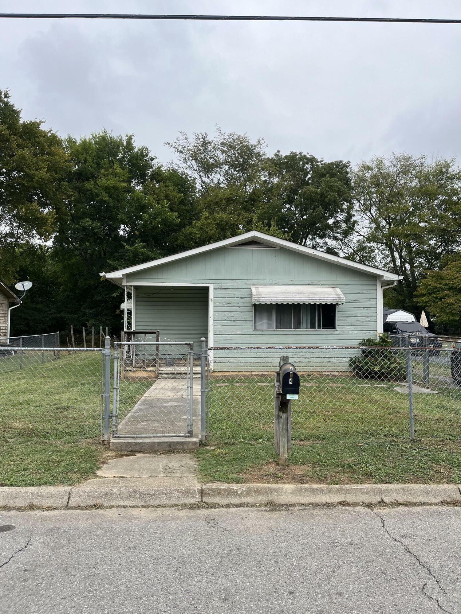 Property Photo:  657 4th Street SE  TN 37311 