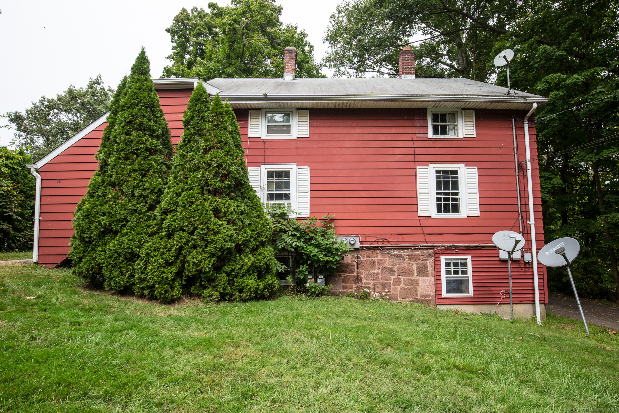 Property Photo:  70 Constitution Street  CT 06492 