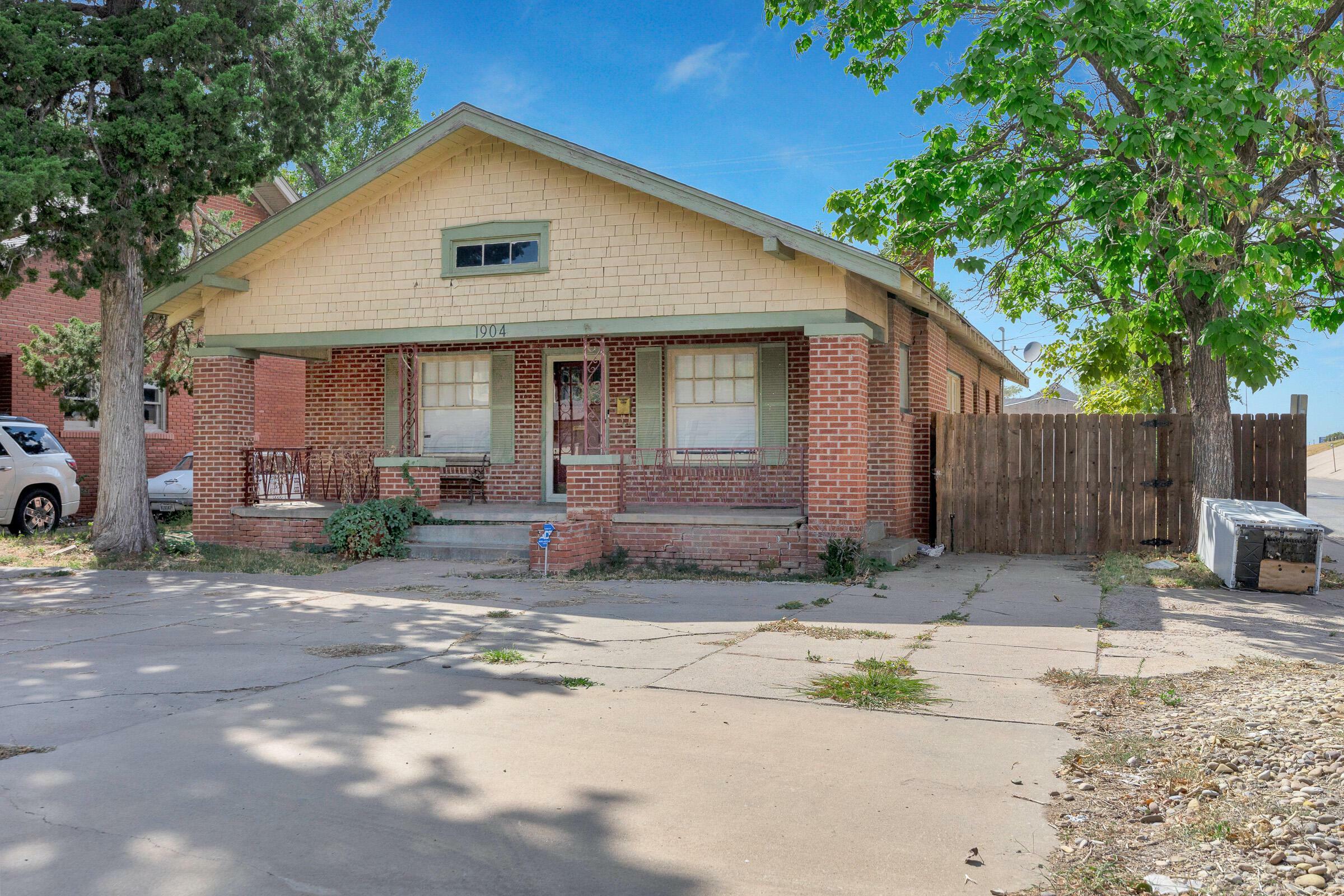 Property Photo:  1904 S Harrison Street  TX 79109 