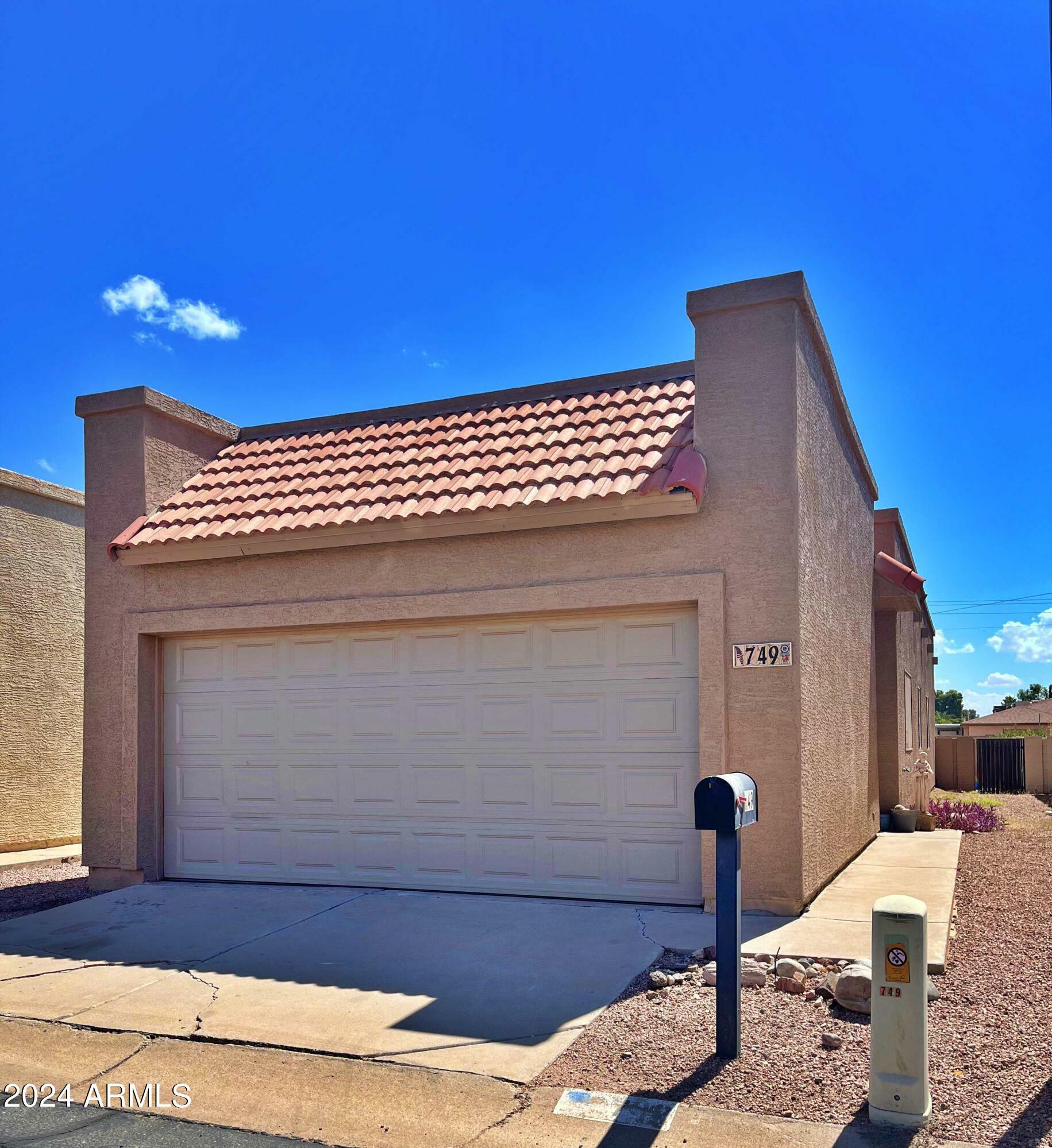 749 E Pepper Drive  Casa Grande AZ 85122 photo