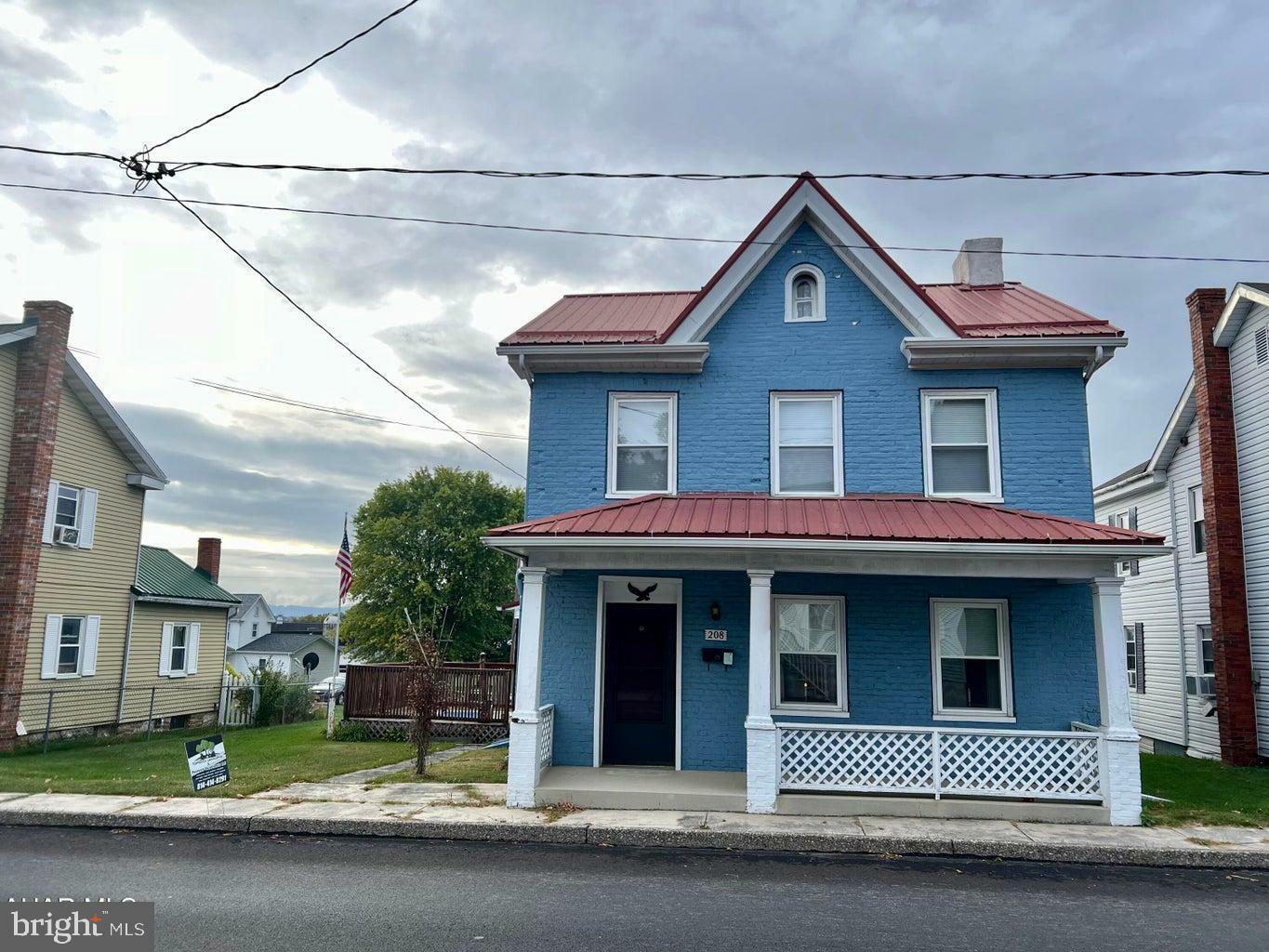 Property Photo:  208 S Market Street  PA 16662 