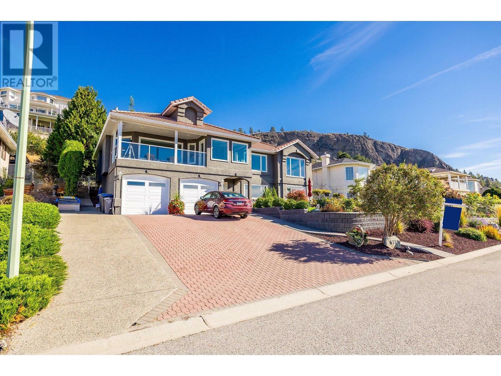 Property Photo:  673 Royal View Drive  BC V1Y 9J4 