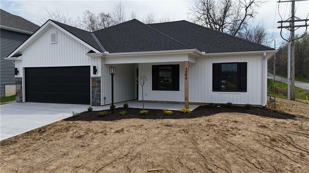 Property Photo: 4000 Stacey Way Court MO 64505