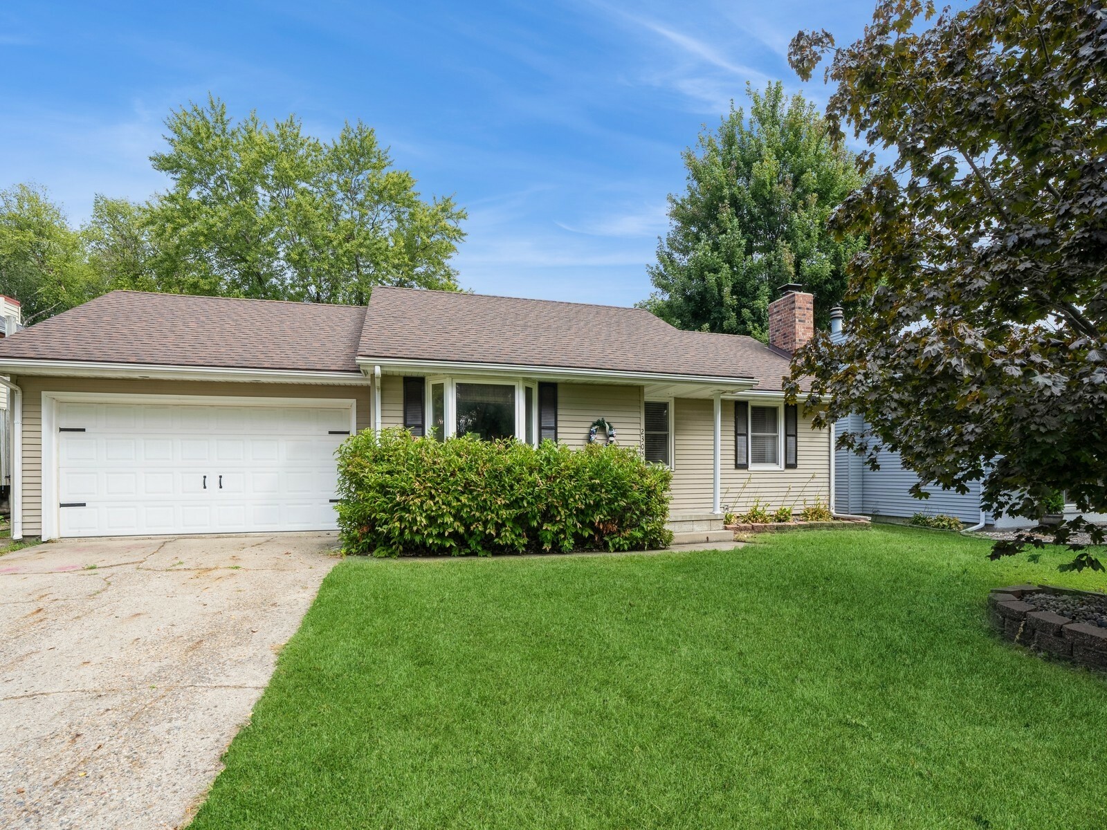 Property Photo:  2305 6th Street SW  IA 50009 