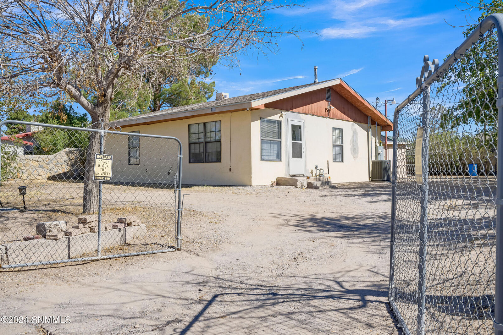 Property Photo: 5820 Ledesma Drive NM 88032