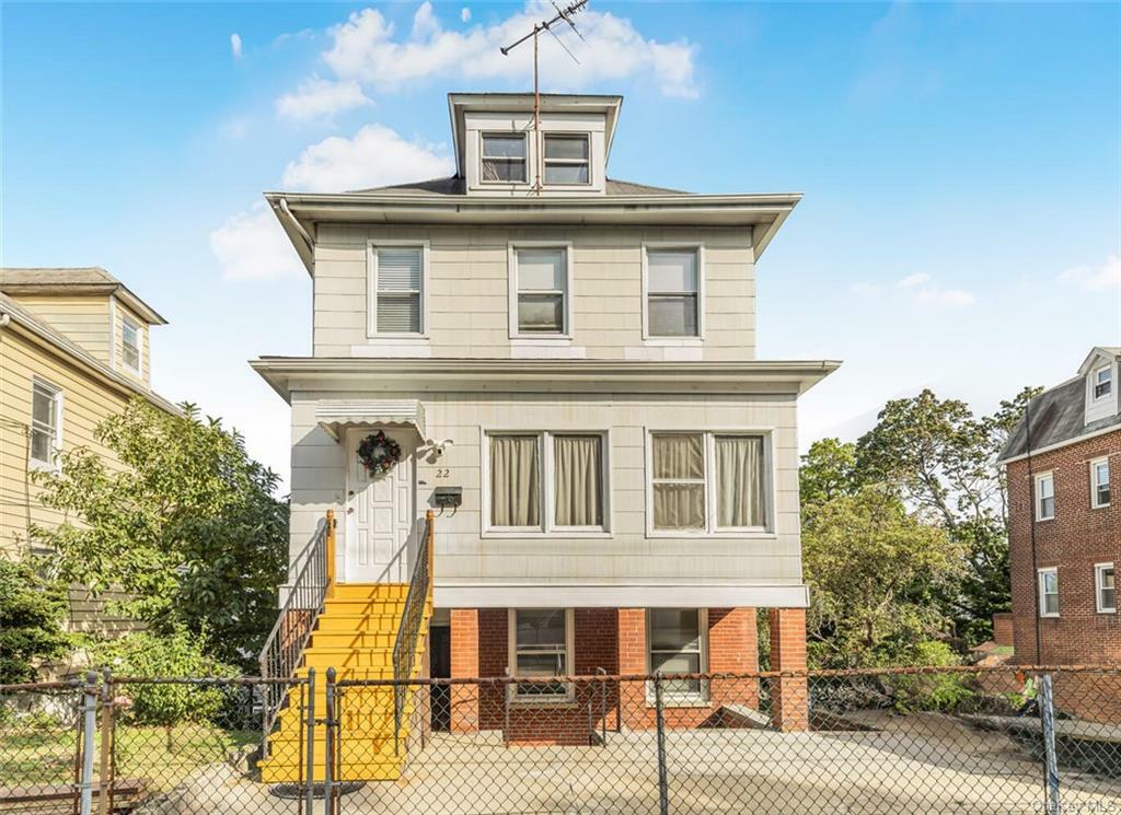 Property Photo:  22 Hart Avenue  NY 10704 