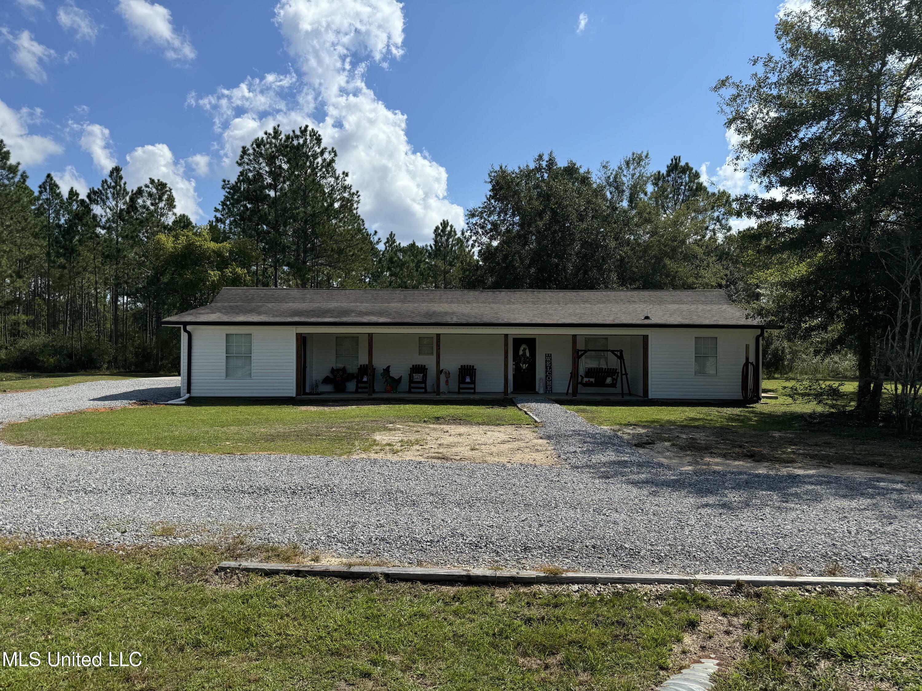 72 Dickerson Road  Picayune MS 39466 photo