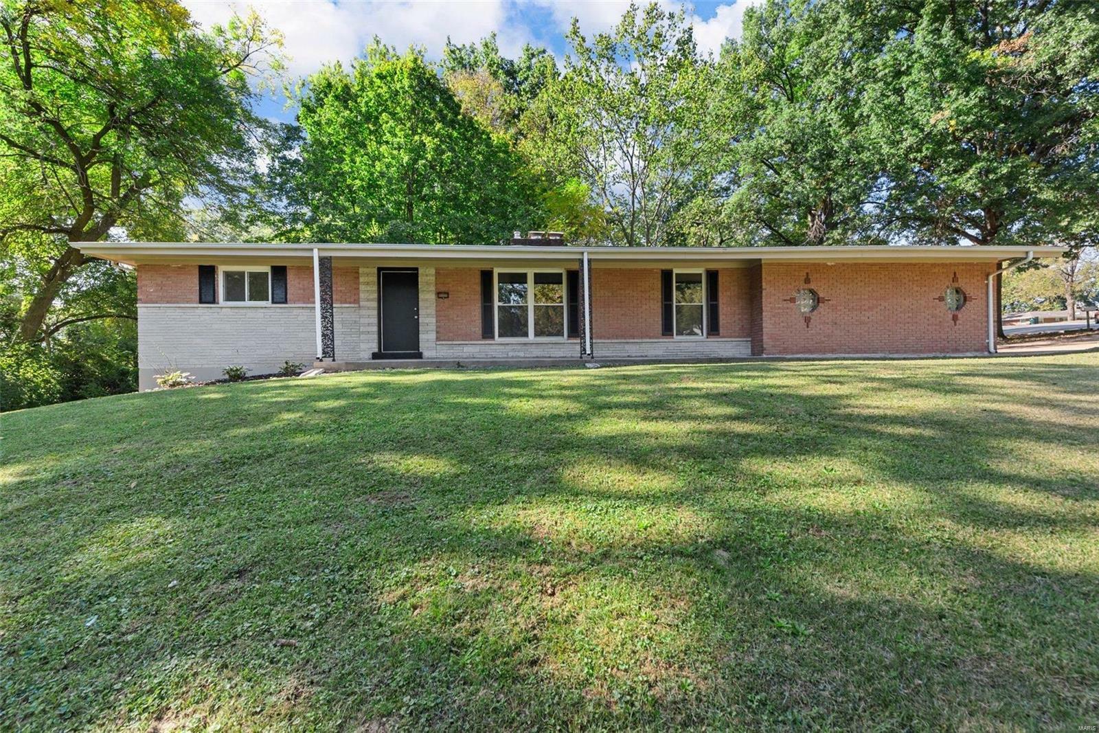 Property Photo:  48 Green Acres Road  MO 63137 