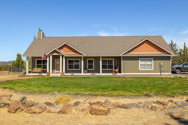 Property Photo: 13976 SE Lost Lake Drive OR 97754