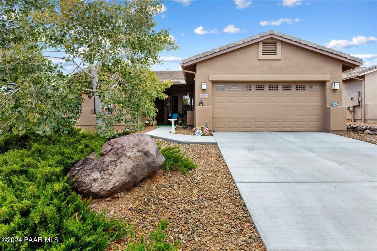 Property Photo:  991 Louie Street  AZ 86301 