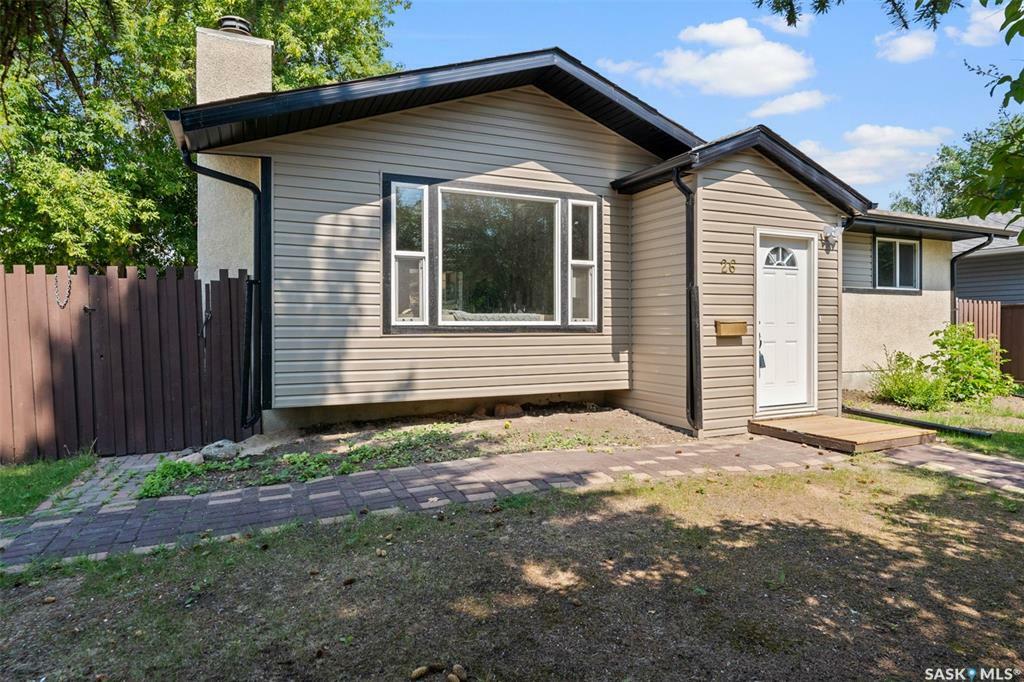 Property Photo:  26 Assiniboine Drive  SK S7K 1H4 