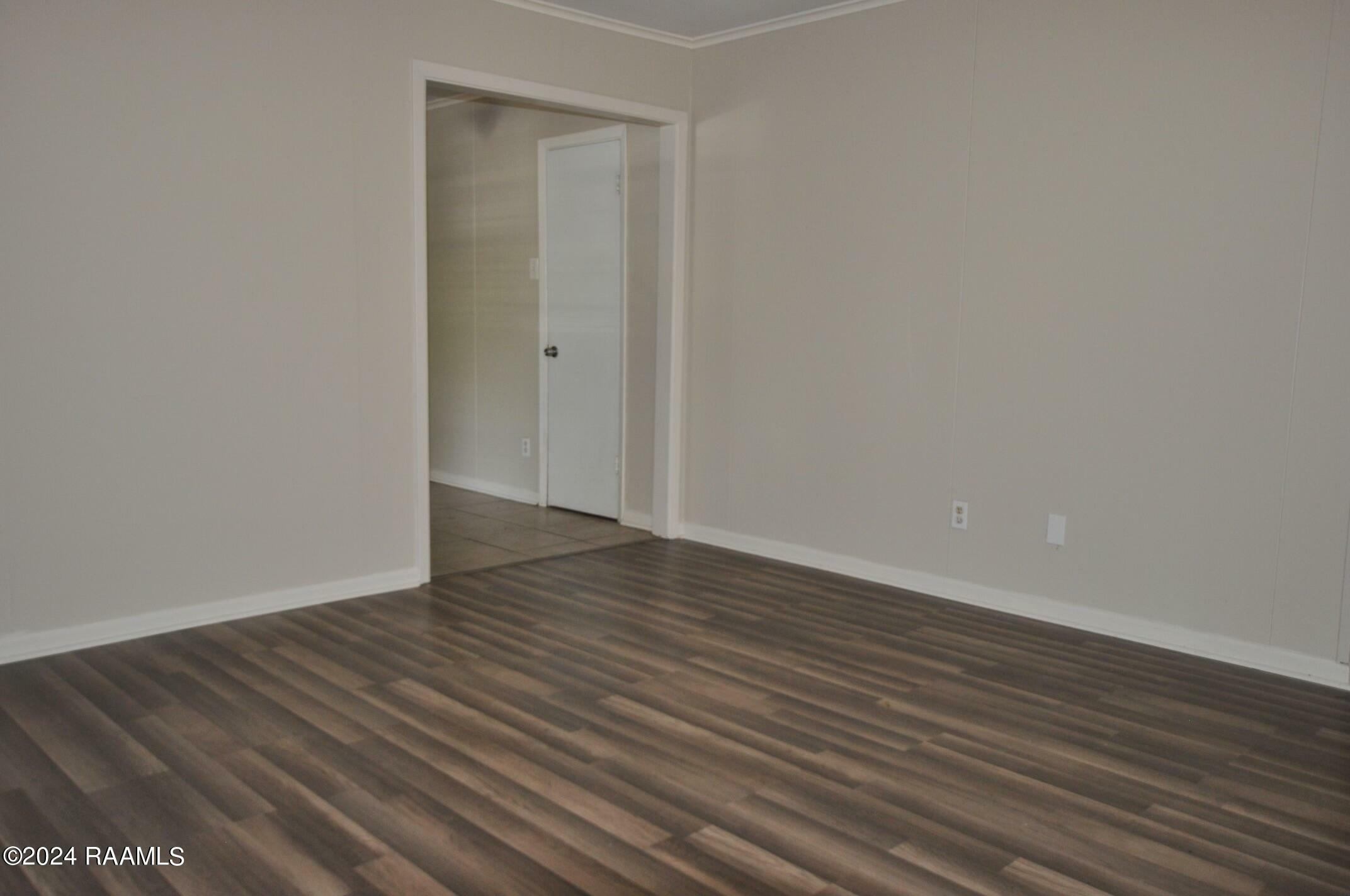 Property Photo:  600 E University Avenue Apt 6  LA 70503 