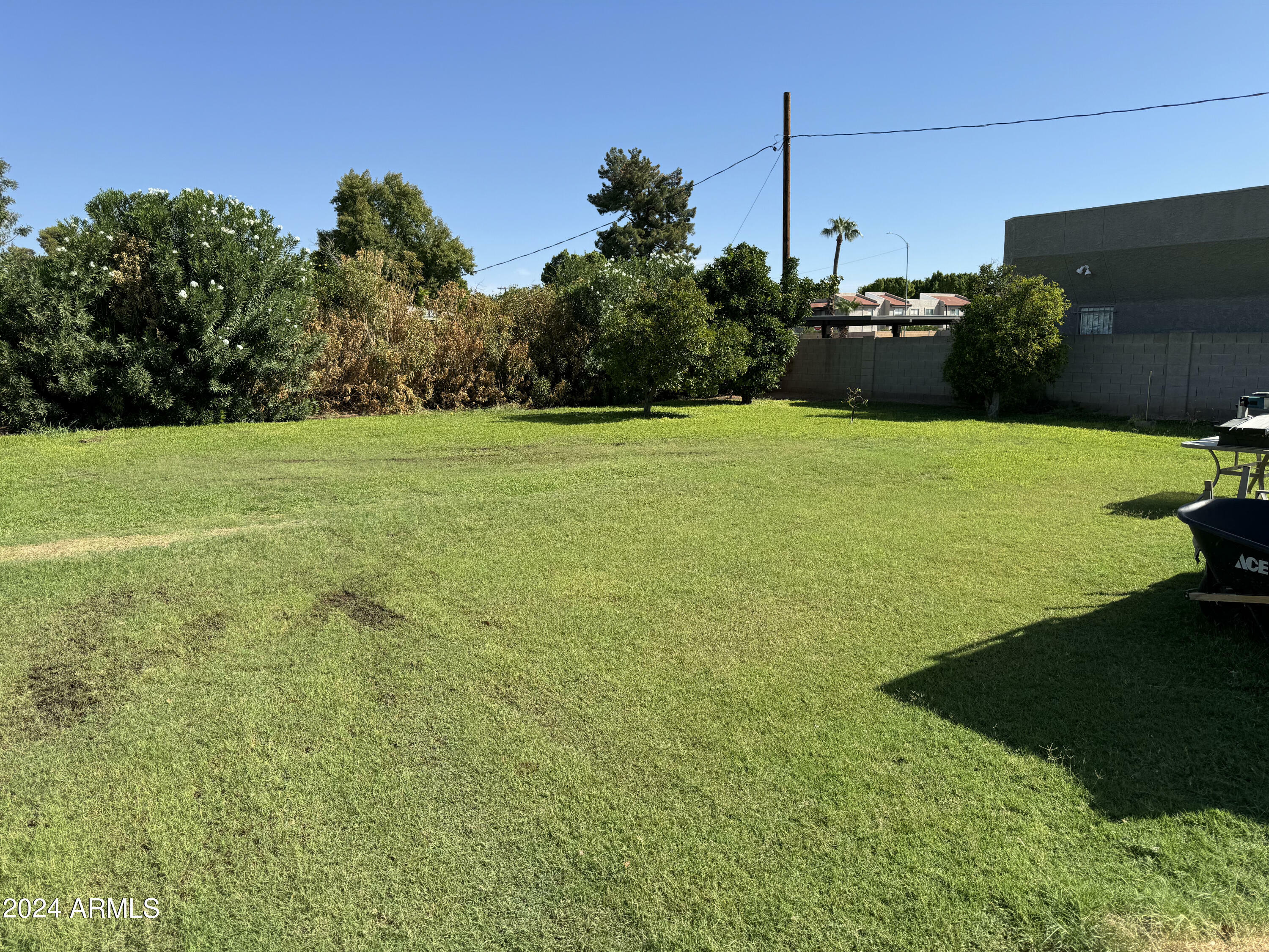 Property Photo:  1046 E University Drive  AZ 85203 