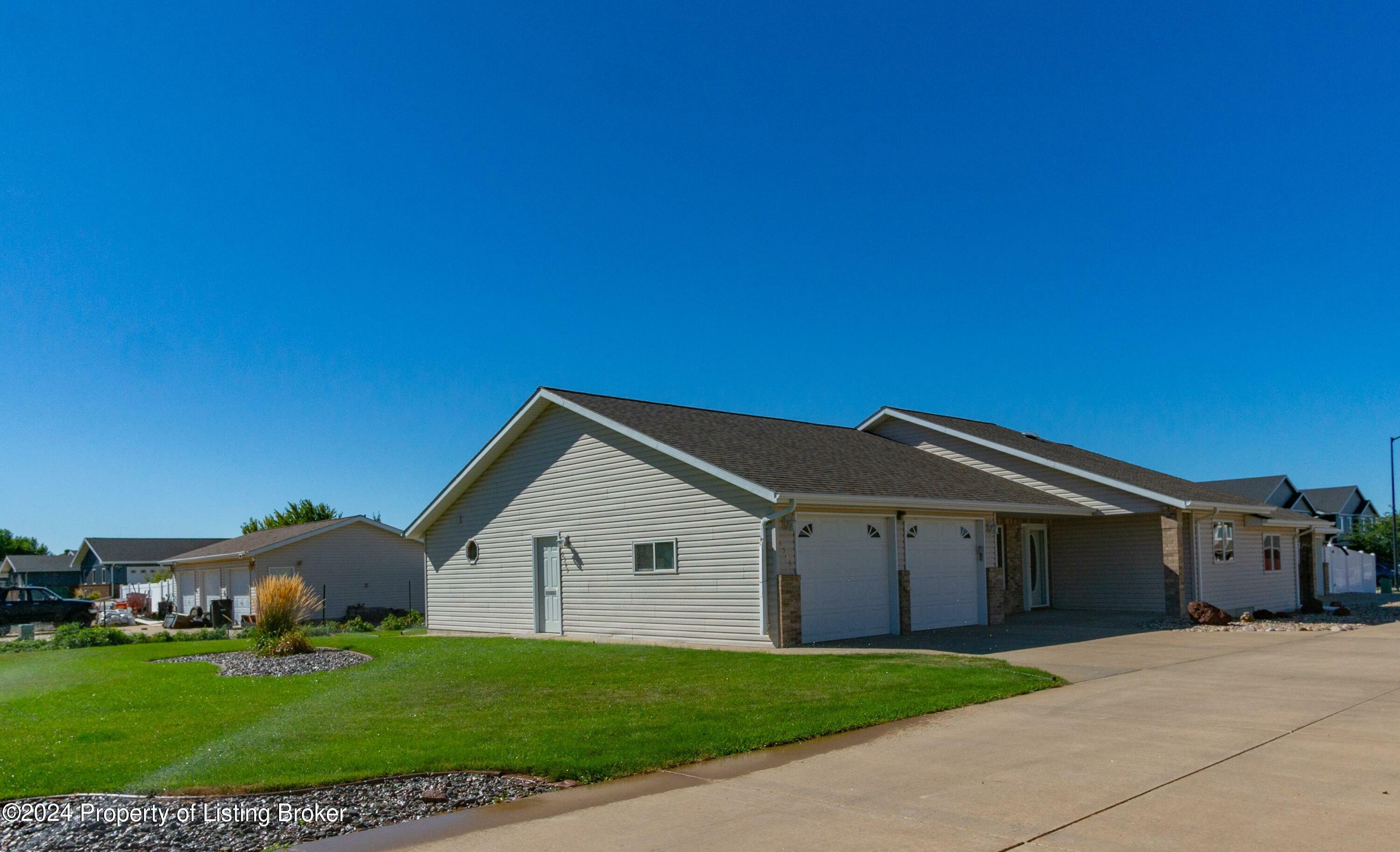 Property Photo:  2545 10th Avenue W  ND 58601 