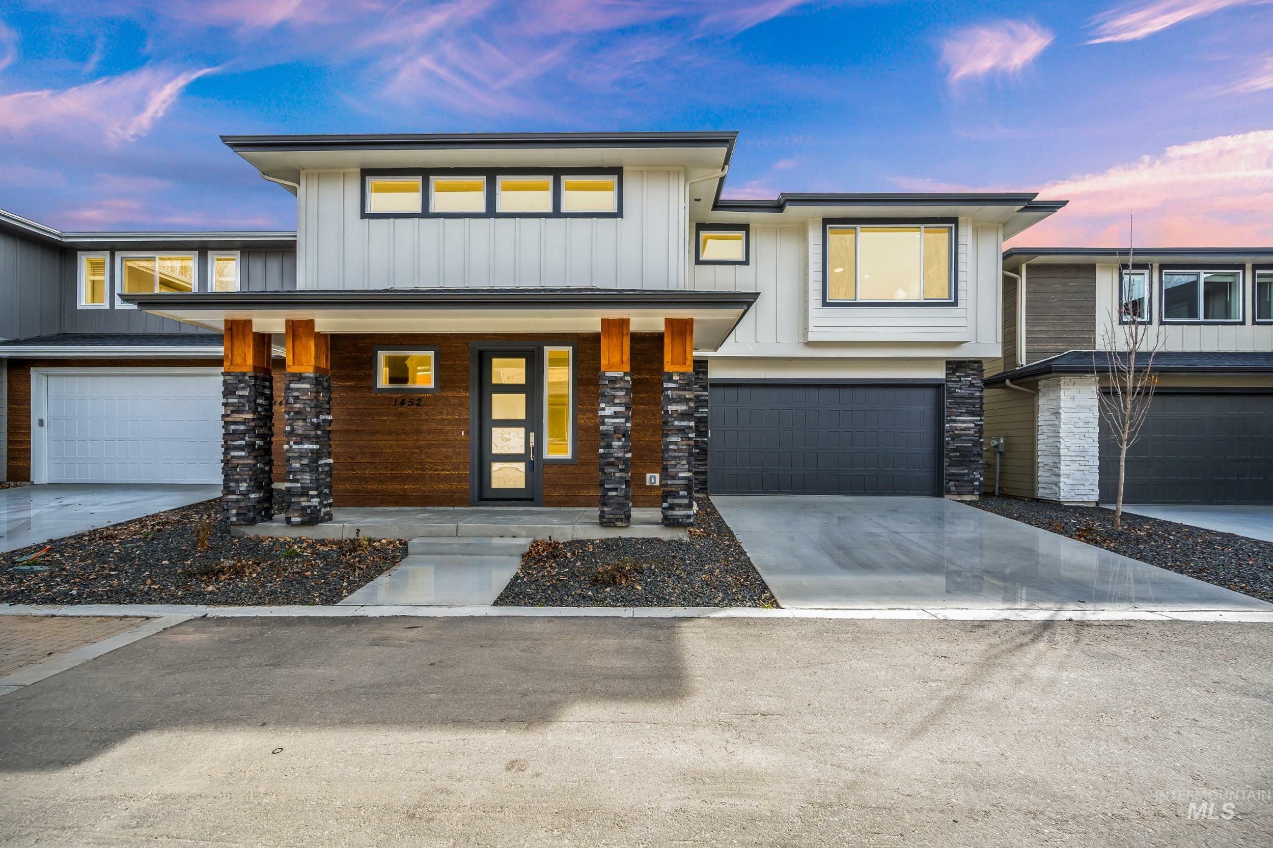 Property Photo: 1452 E Star Dr ID 83646