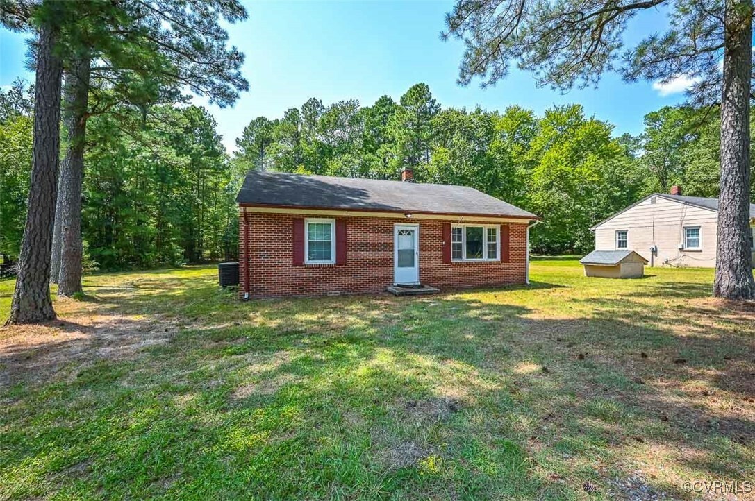 Property Photo:  11531 Cedar Lane  VA 23005 