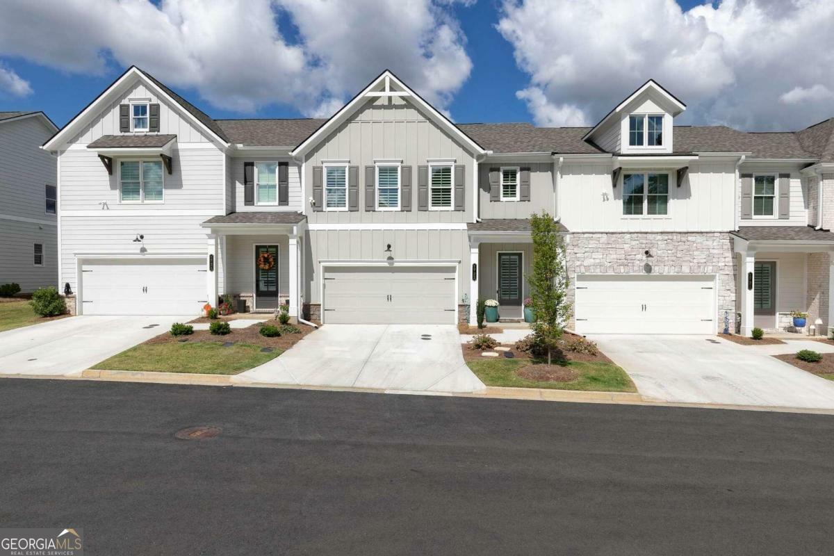 Property Photo: 1723 Cosette Lane GA 30152