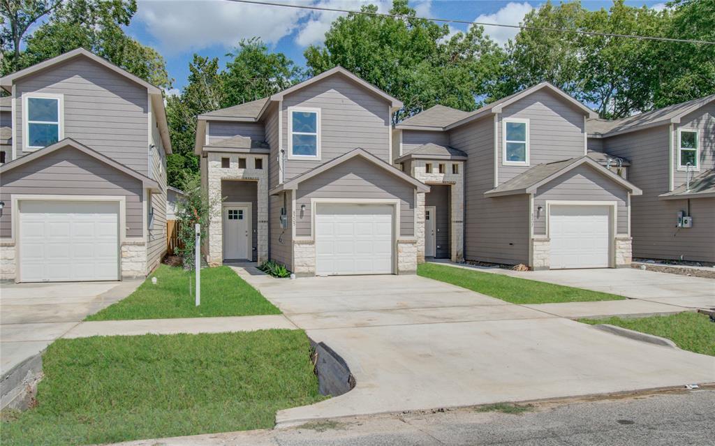 Property Photo: 8207 Westcott Street TX 77016