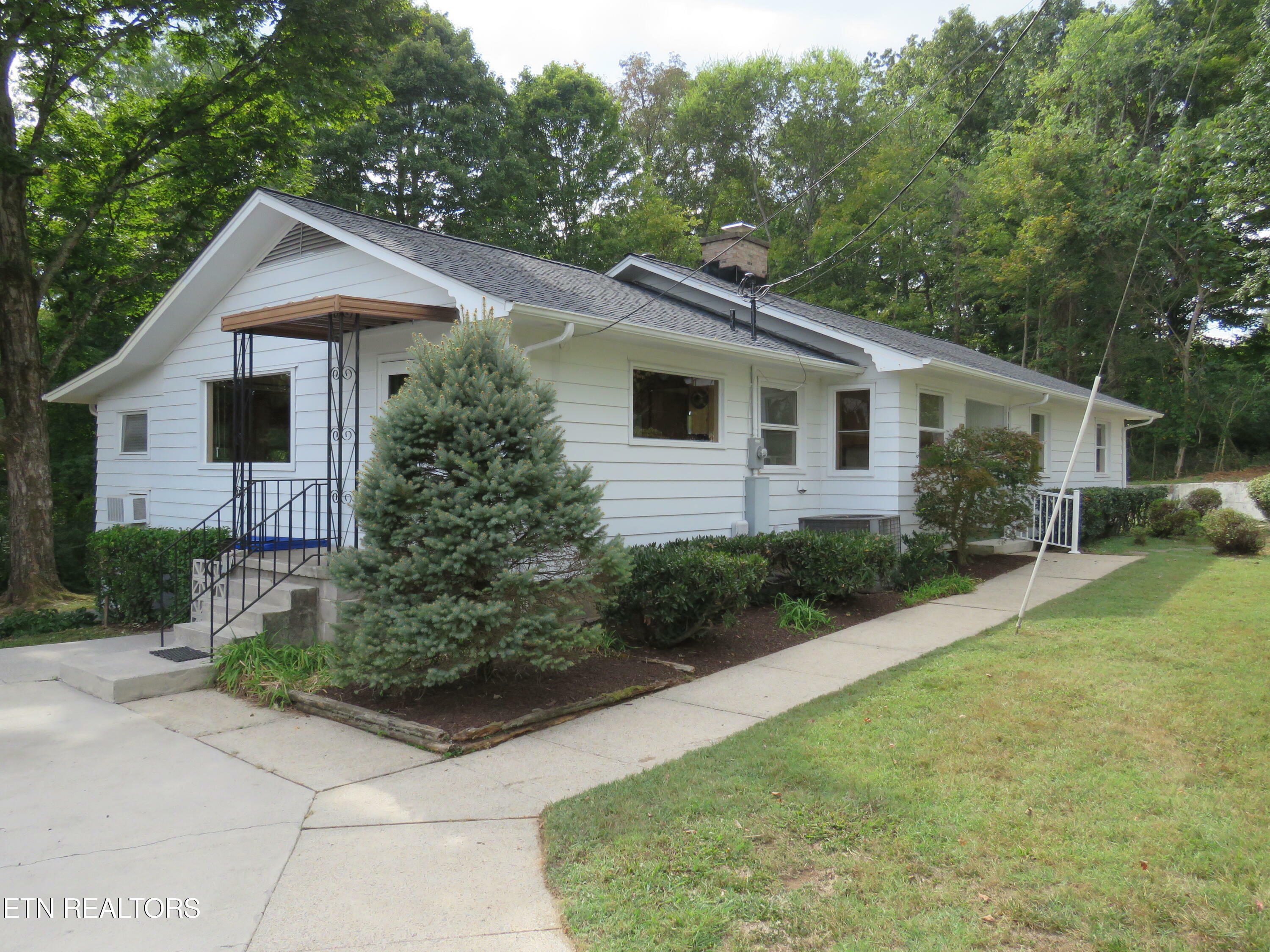 Property Photo:  106 Norwood Lane  TN 37830 