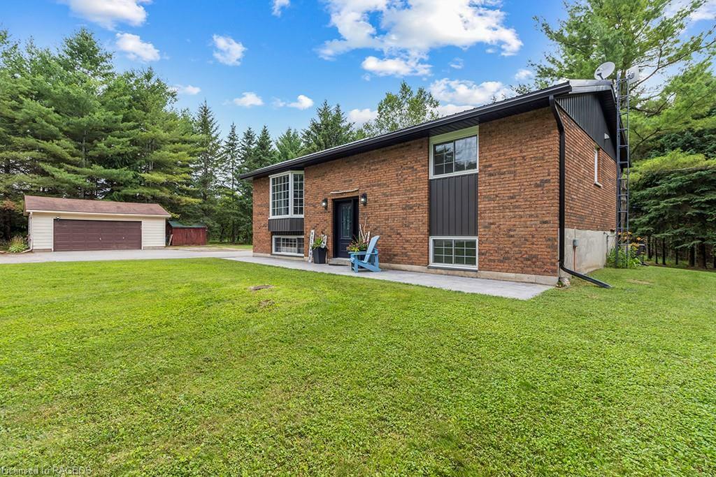 Property Photo:  703021 Walker Sideroad  ON N0H 1G0 